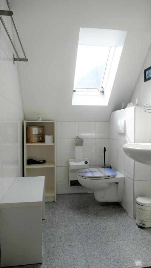 Helles Ferienhaus Im Landhausstil Fuer Bis Zu 10 Personen Frielendorf Exteriér fotografie